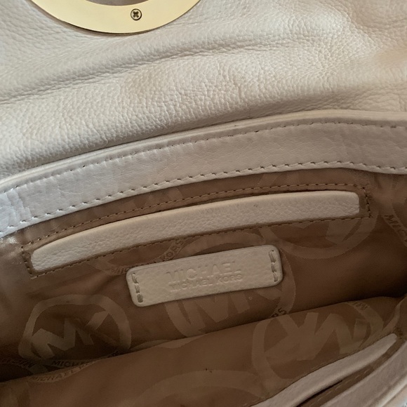 Michael Kors off white shoulder bag - Picture 3 of 3